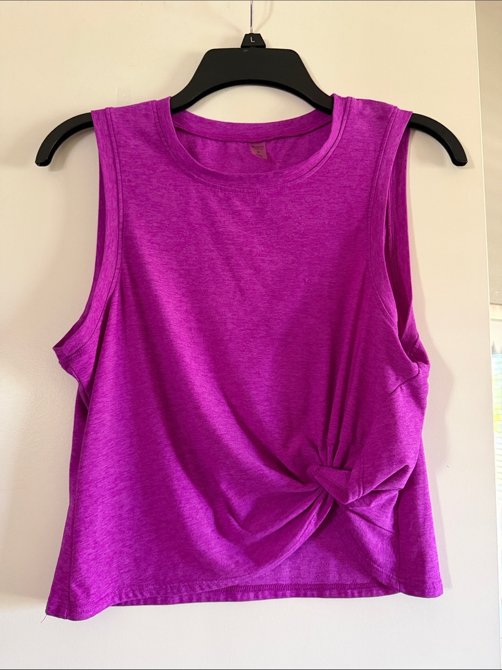 Beyond Yoga Twist-Front Tank Top - Bright Magenta